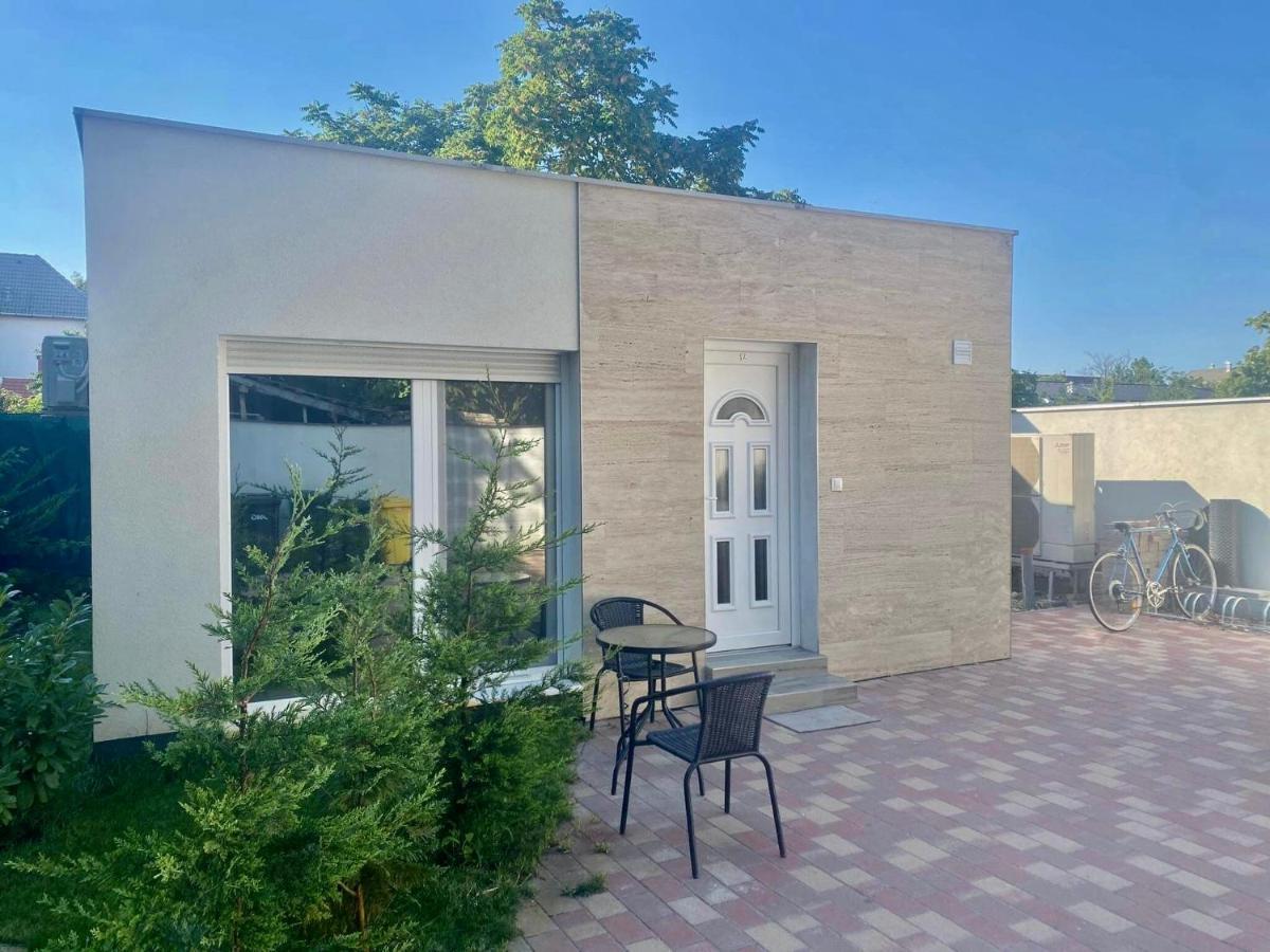 Appartamento Hajnal Apartman Szeged Esterno foto
