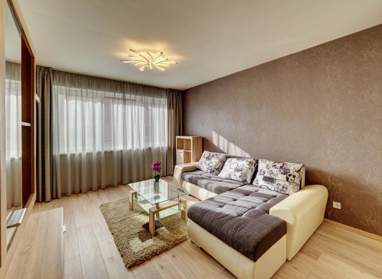 Appartamento Hajnal Apartman Szeged Esterno foto
