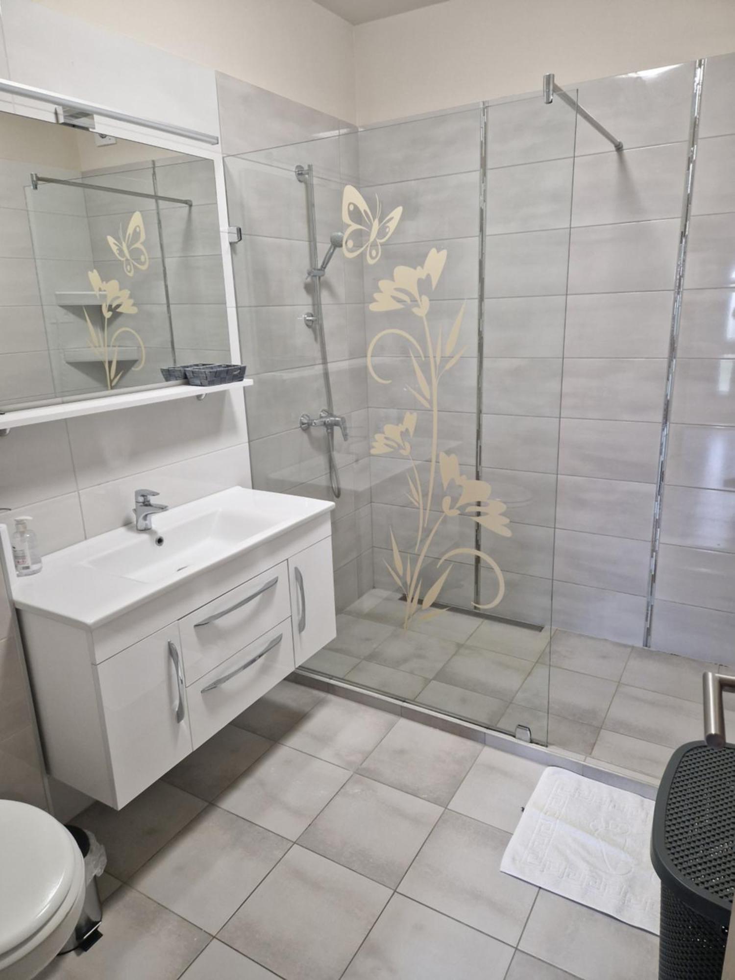 Appartamento Hajnal Apartman Szeged Camera foto